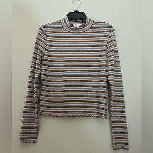 Striped turtleneck